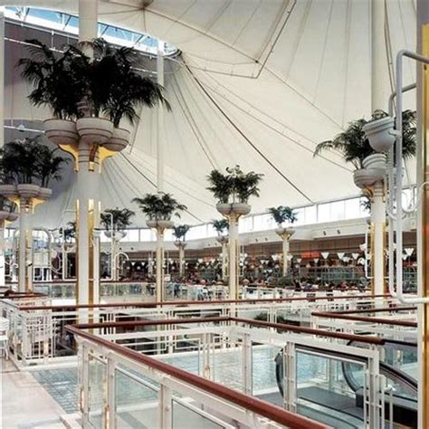 THE 10 CLOSEST Hotels to Sherway Gardens .